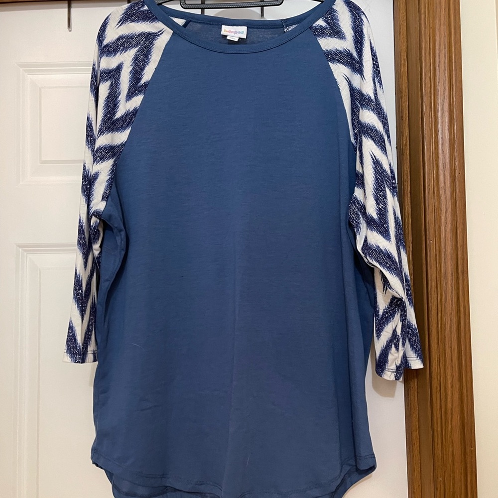 LuLaRoe Randy Fitted Baseball Tee
